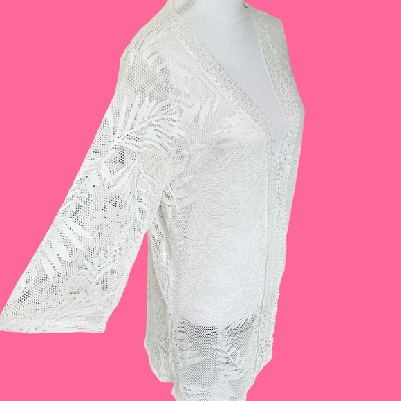 🎁 A&S White Lace Patterned Swim Cover-up Pullover 3/4 Bell Sleeves Size M NWT - Picture 3 of 7